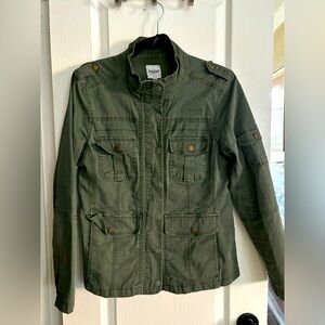 KENSIE jeans,‎ size medium jacket. Olive green very good condition.